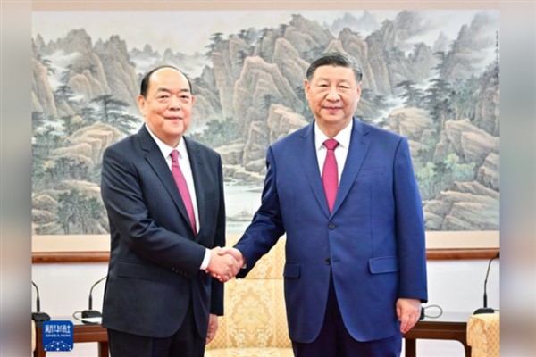 Xi, Makao Özel İdari Bölgesi İdari Amiri Ho Iat Seng’i kabul etti