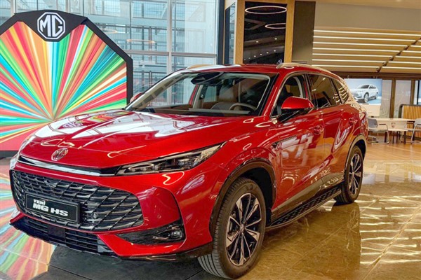 MG’nin yeni HS Luxury modeli showroomlardaki yerini aldı