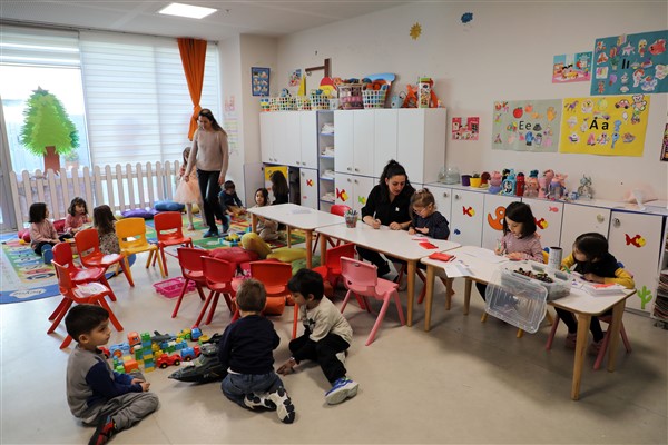 Başkan Aras: Gündüz bakımevlerimizle aile sıcaklığını ve güveni vermeye çalışıyoruz