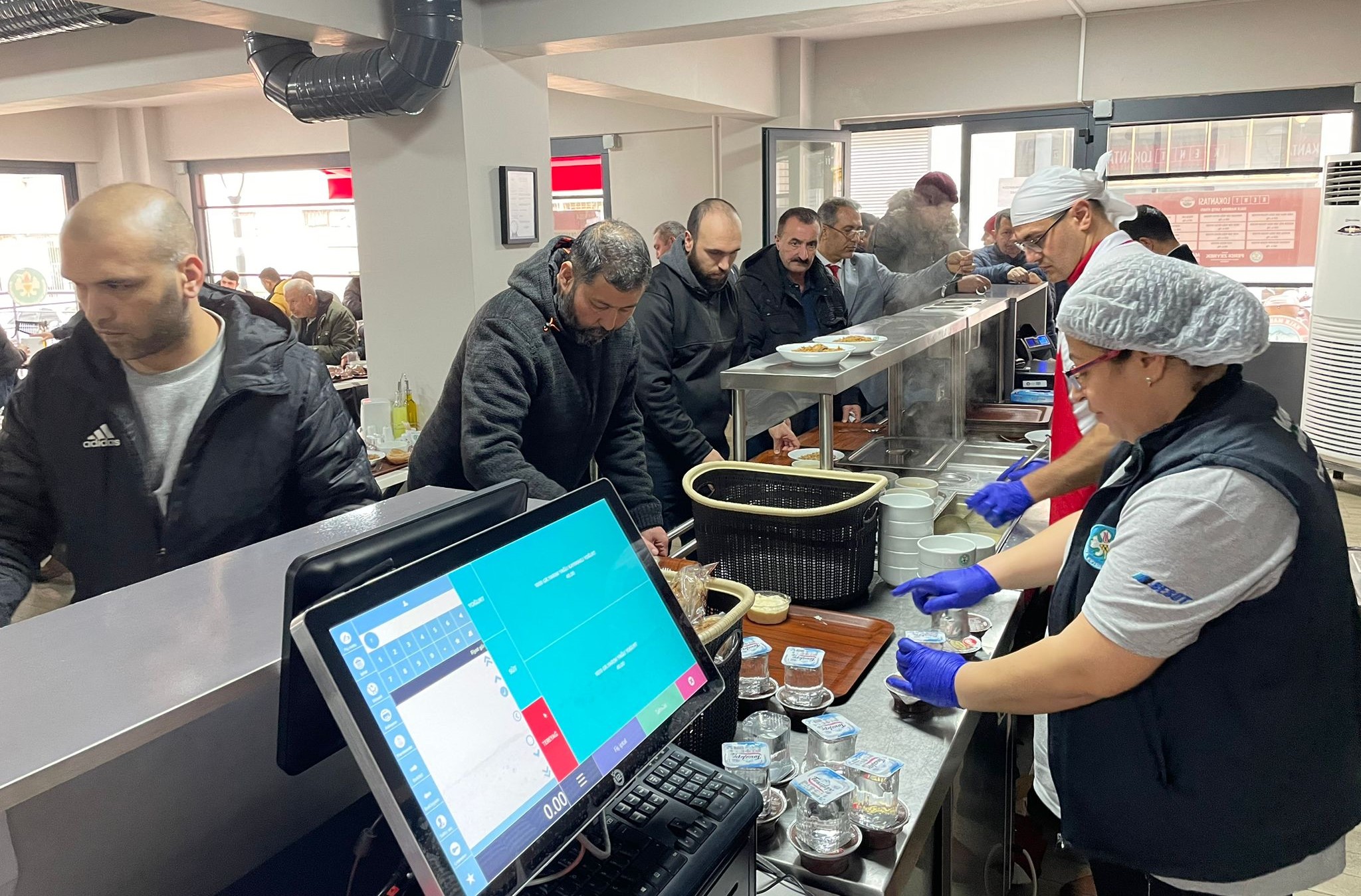Başkan Zeyrek: Üreten, ürettiğini adilce hakça bölüşen bir düzen için çalışıyoruz