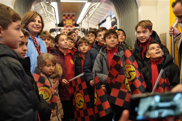 Eskişehir Çarşı tramvay durağının adını ES-ES olarak değiştirildi