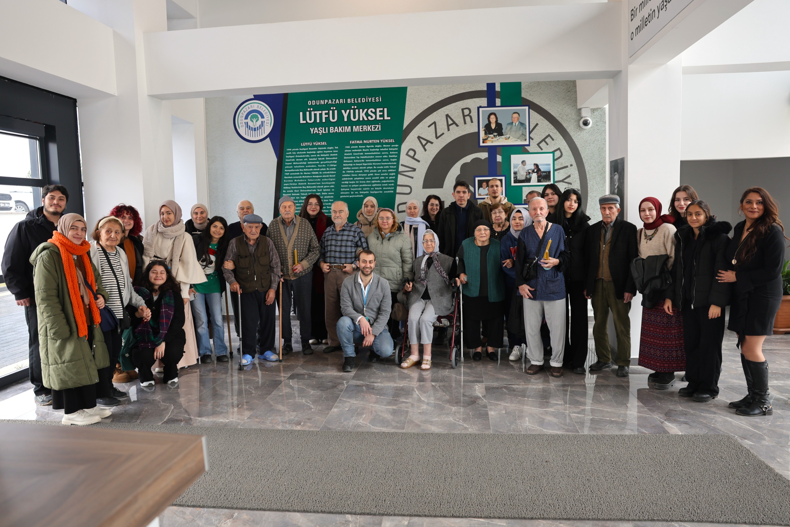 Eskişehir Büyükşehir Belediyesi Gençlik Merkezi’nden “Nesiller Buluşuyor” etkinliği