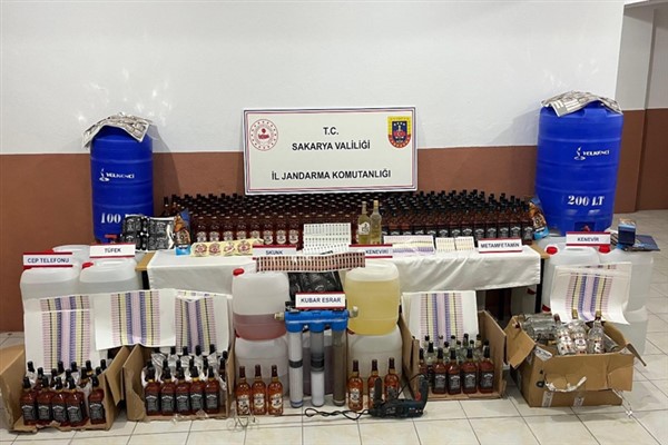 Sakarya’da sahte alkol operasyonu: 3 gözaltı
