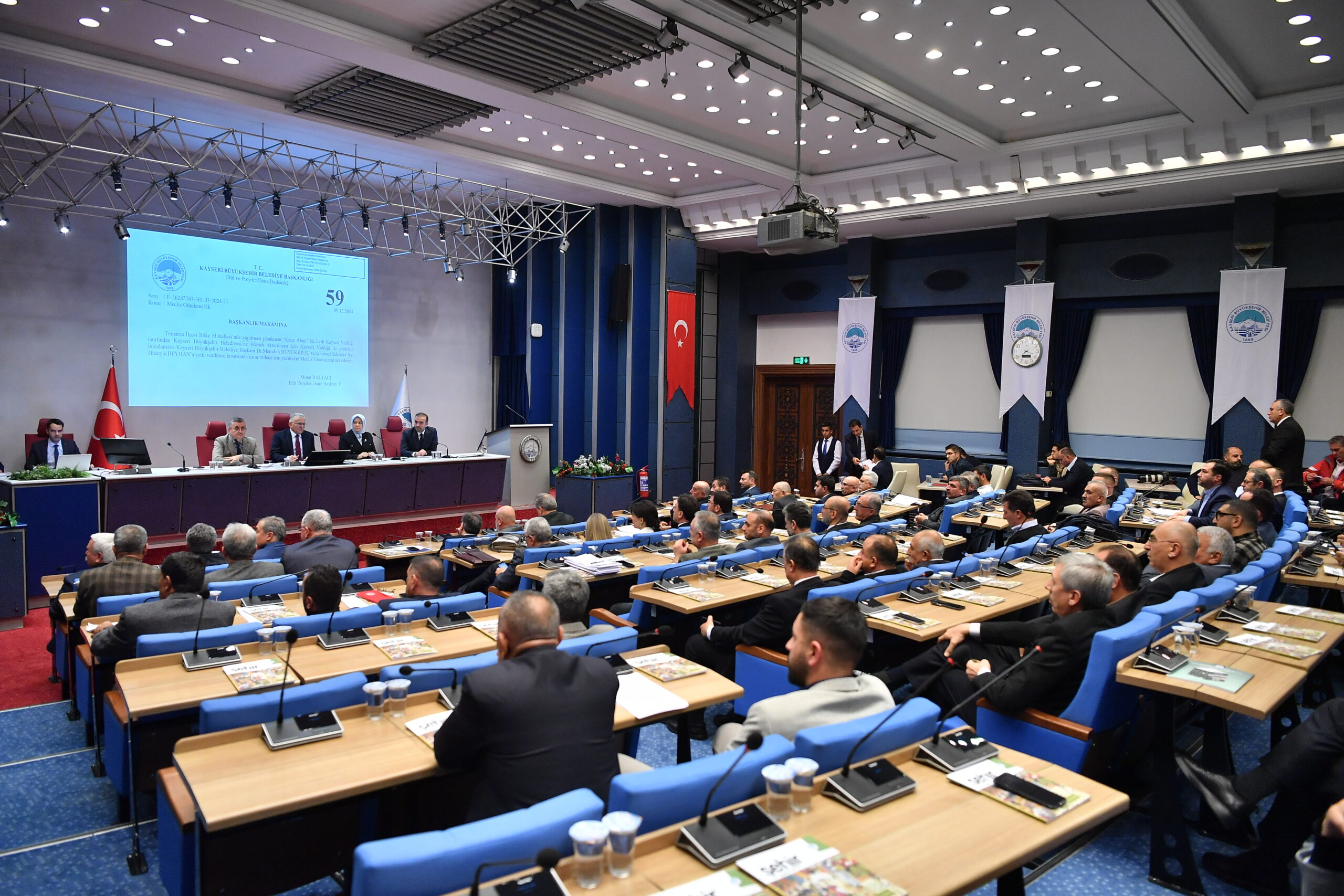 Kayseri Büyükşehir Belediyesi’nden yılın son Meclis toplantısında hayvancılığa destek