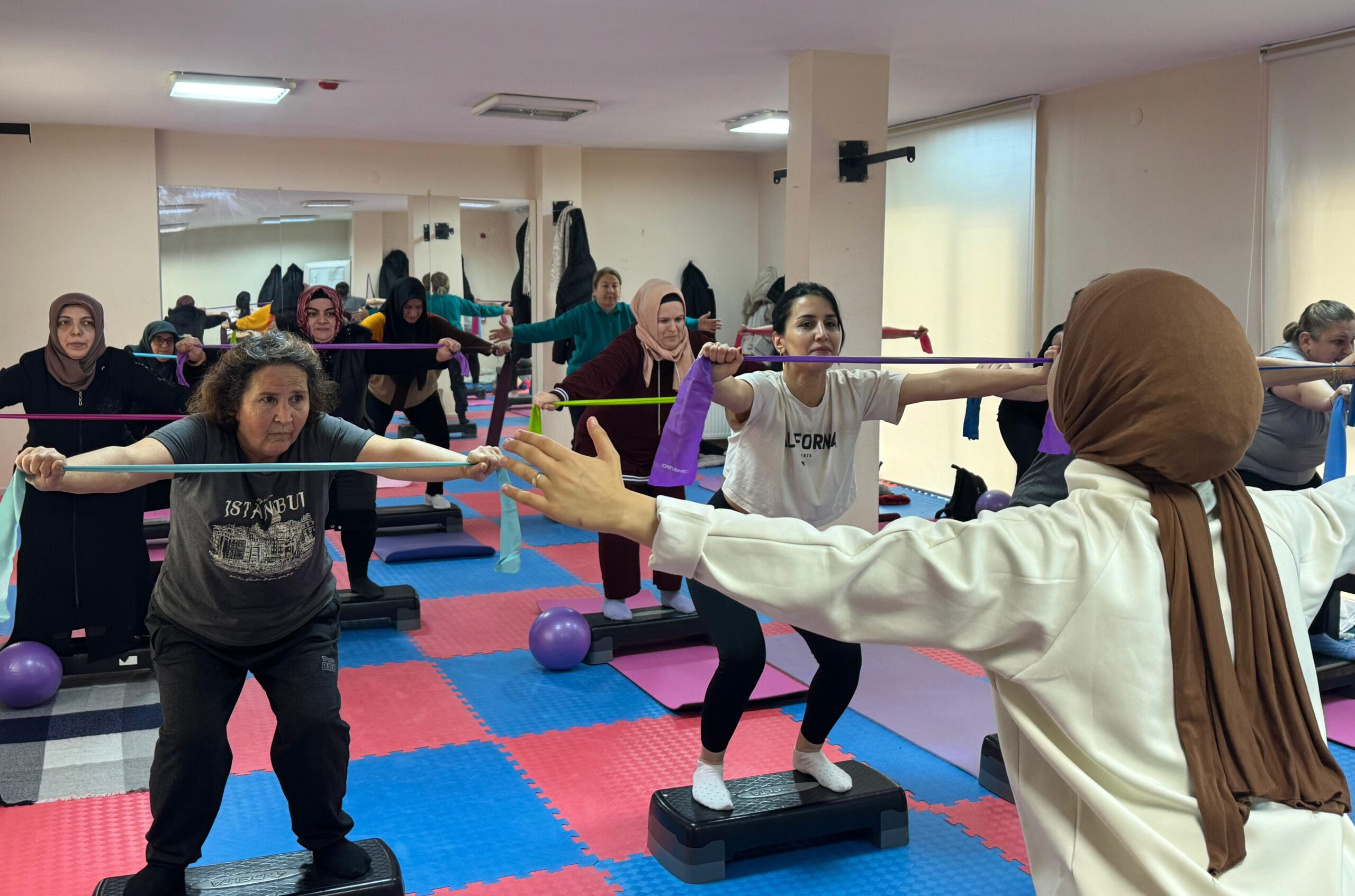 Sosyal Yaşam Merkezleri’nde kurslar devam ediyor