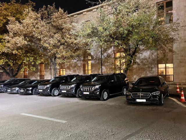 CHP'li Ağbaba ile Bakan Kacır arasında 'TOGG' tartışması: TOGG ile övünüp Mercedes'e biniyorlar