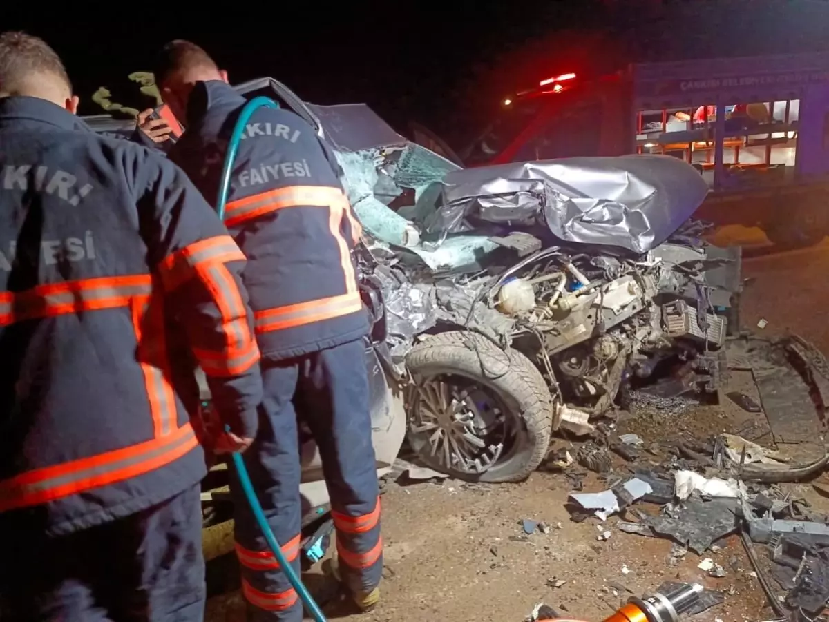 Çankırı’da Kamyon ve Otomobil Çarpıştı: 1 Ölü, 2 Yaralı