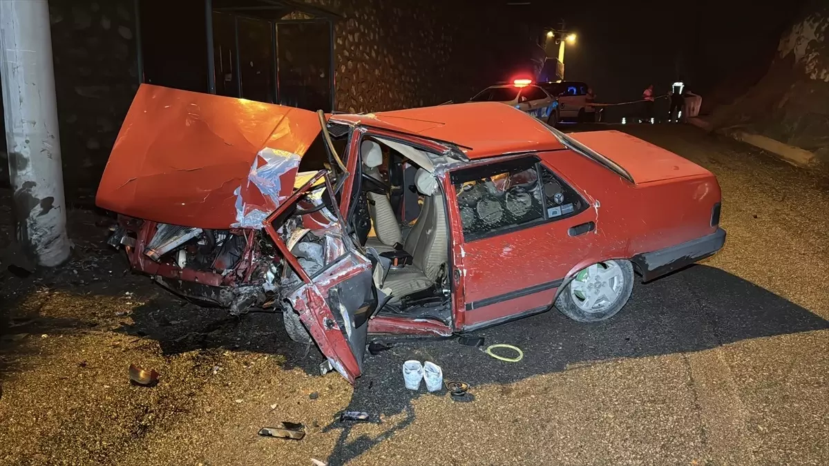 Karabük’te Ehliyetsiz Sürücü Kazaya Neden Oldu, 3 Yaralı