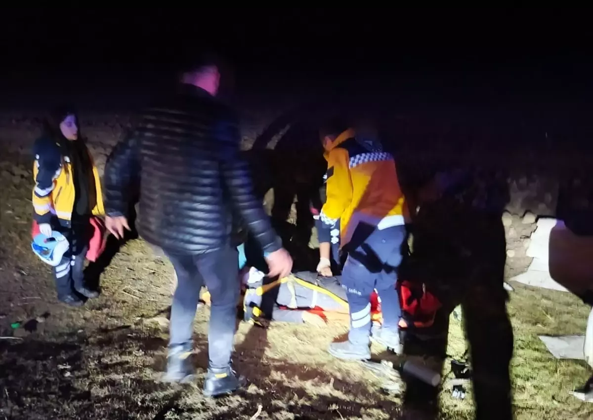 Muş’ta Otomobil ile Hafif Ticari Araç Çarpıştı: 6 Yaralı