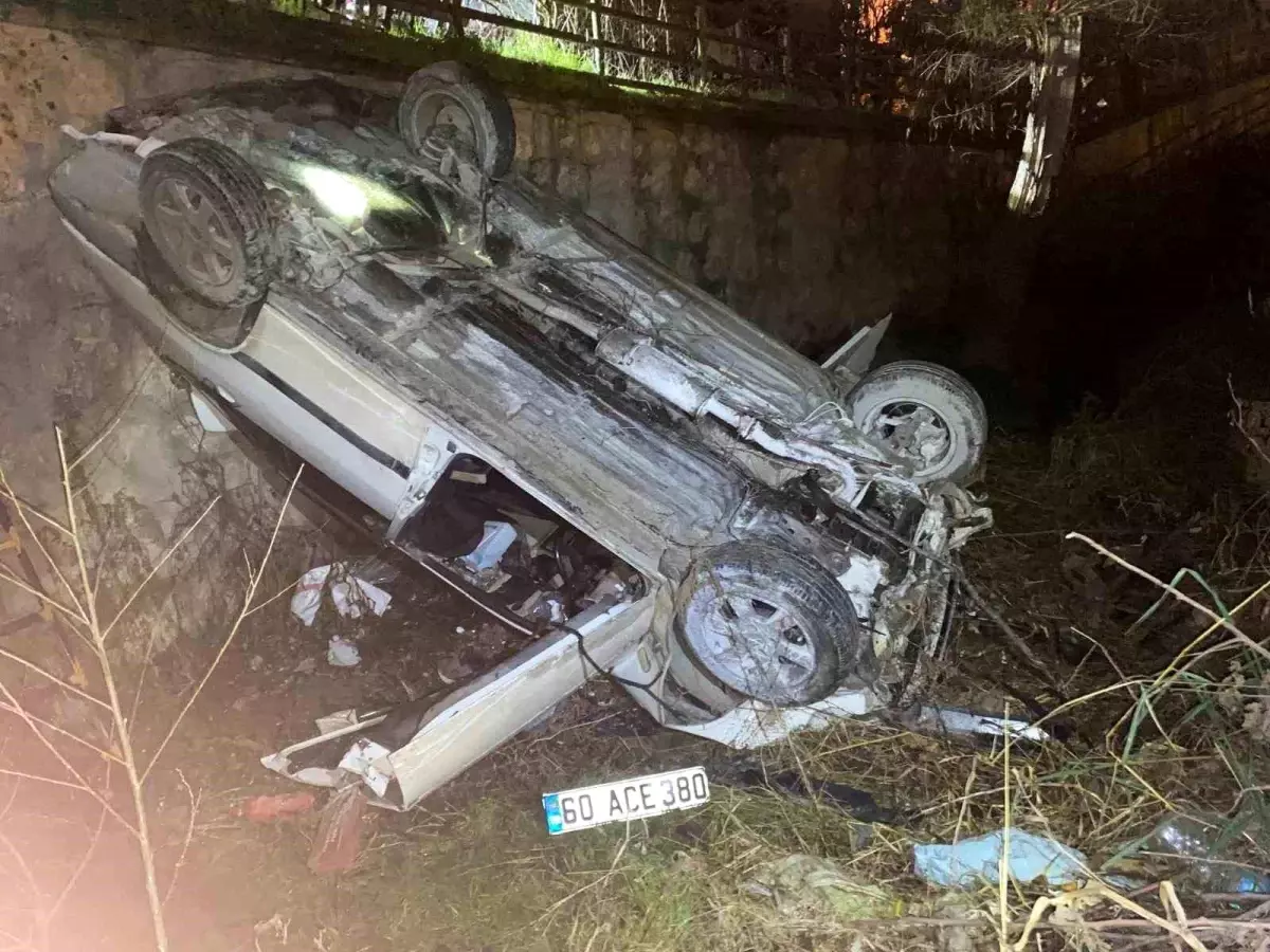 Tokat’ta Dereye Uçan Otomobilde Sürücü Kurtarıldı