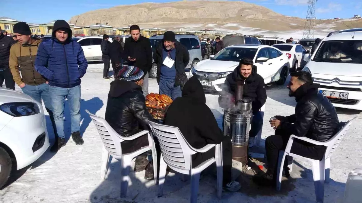 Van’da İkinci El Oto Pazarında Farklı Fiyat Eğilimleri