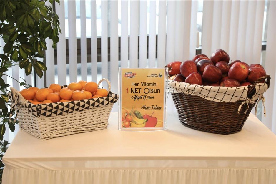 Nöbetçi Kitaphanelerde Başkan Taban’dan öğrencilere ikram