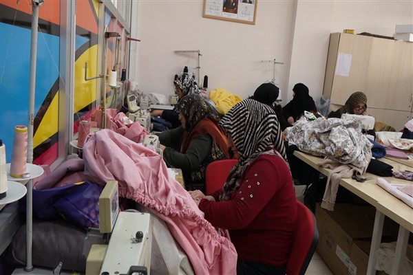 Malatya Büyükşehir Belediyesi, kadınlar için Mefruşat kursu düzenliyor