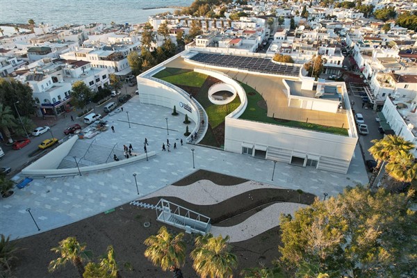 Başkan Aras: Su krizlerine karşı yenilikçi çözümler üretmek önceliğimiz