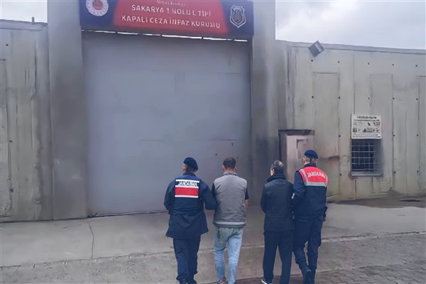 Sakarya’da uyuşturucu operasyonu sonucu üç şahıs tutuklandı