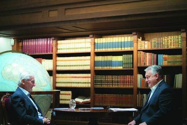 Orban, AB’yi Rusya’ya karşı yaptırım politikasını gözden geçirmeye çağırdı