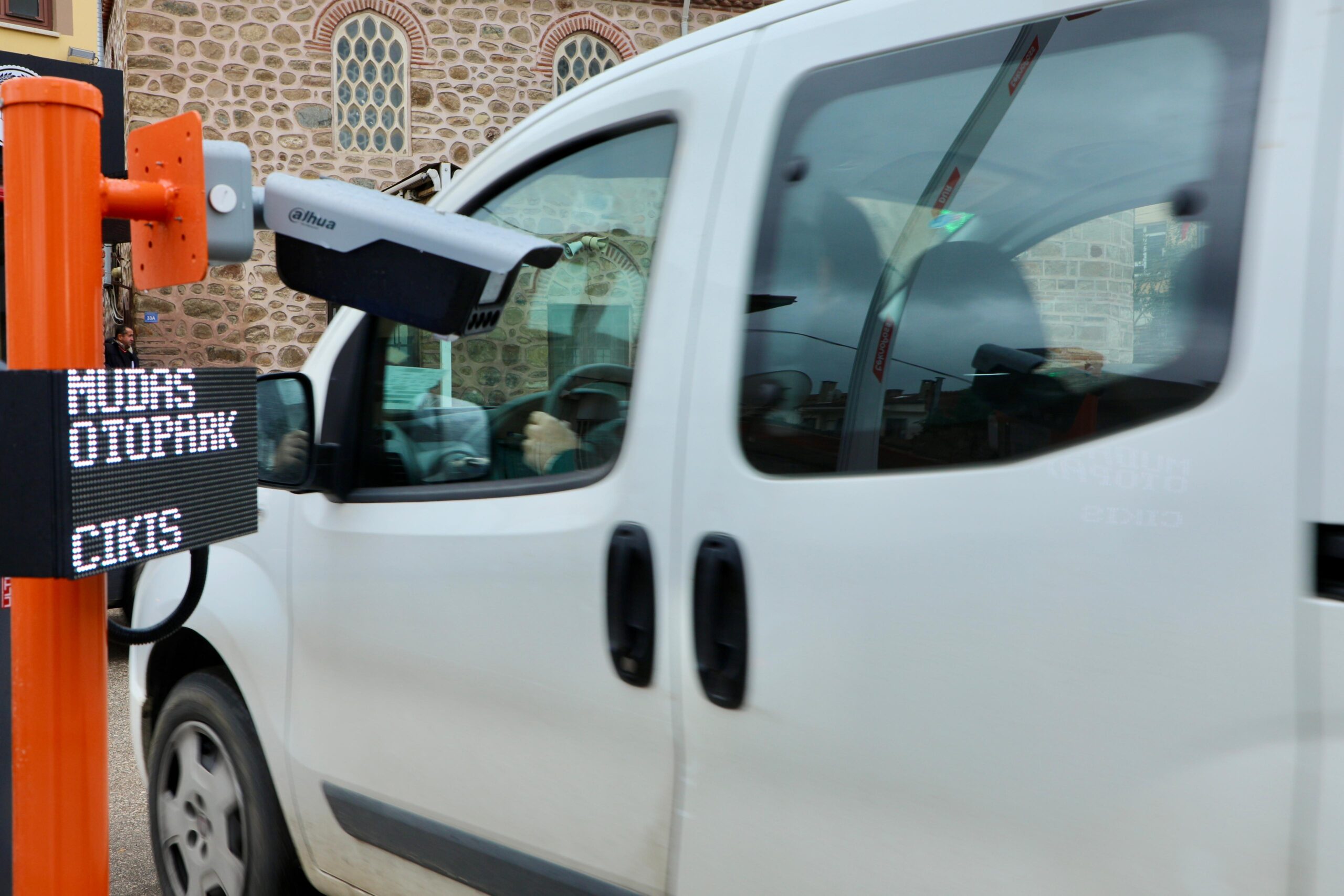 Mudanya’da yeni otopark hizmete açıldı