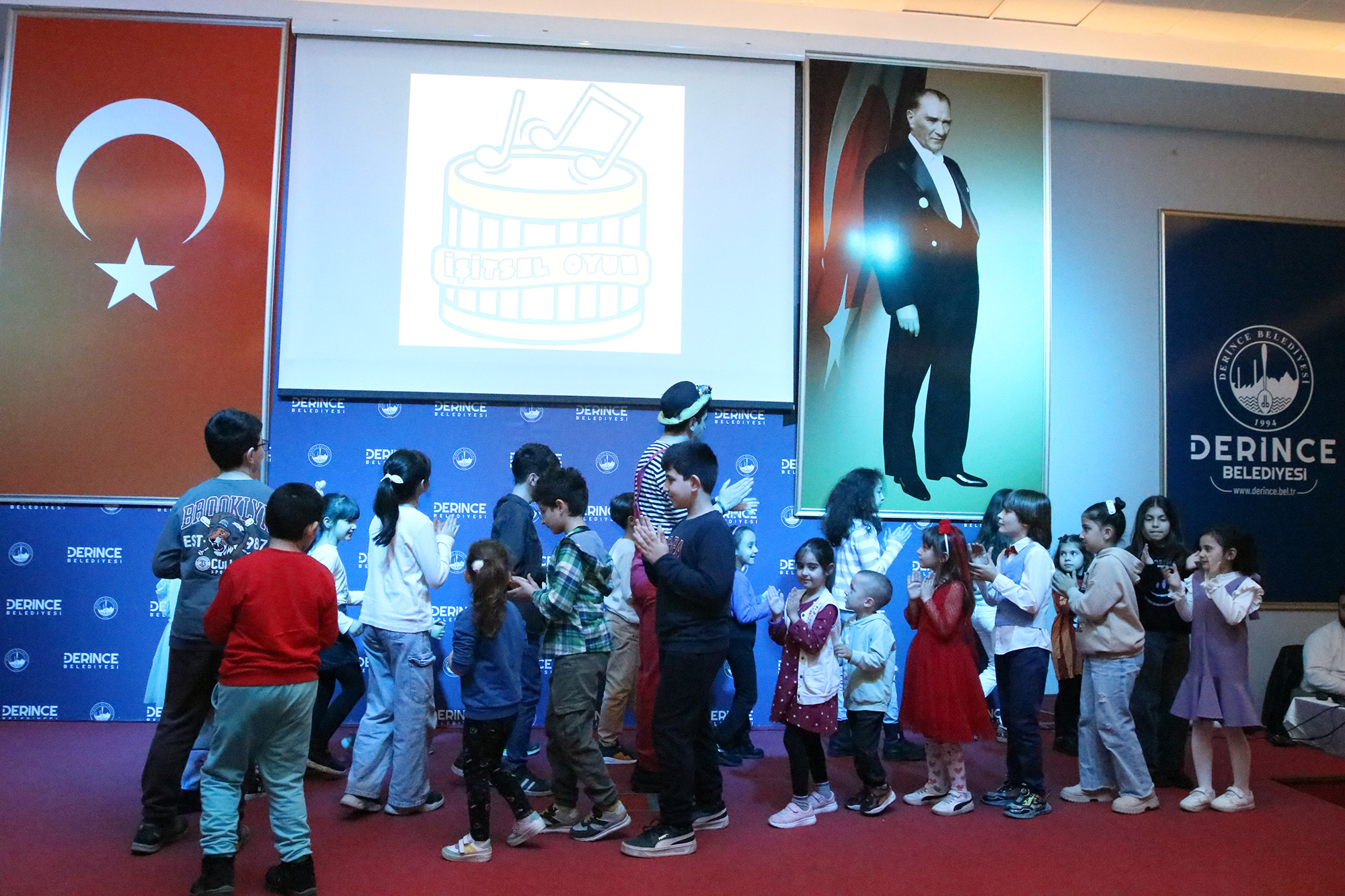 Sömestr Anne-Çocuk Etkinlikleri kapsamında Karaoke Yarışması düzenlendi