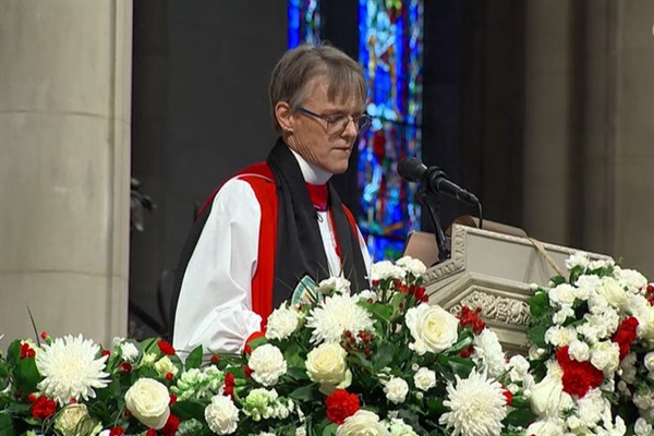 Piskopos Trump’tan göçmenlere ve LGBTQ+ insanlara ”merhamet göstermesini” istedi