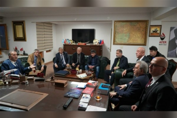 Ayşe Ateş ve ABP Genel Başkanı Yalçın’dan Zafer Partisi’ne ziyaret