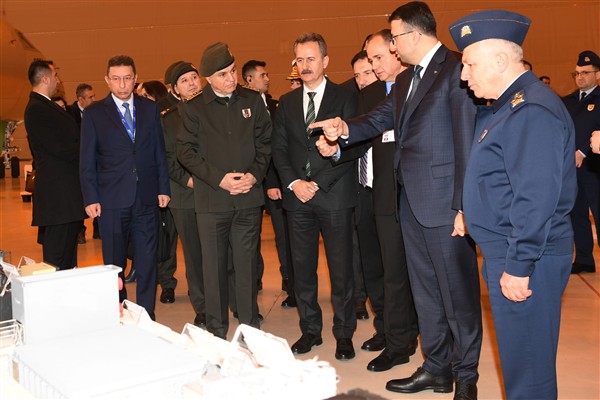 Orgeneral Gürak ve Orgeneral Kadıoğlu’ndan TUSAŞ tesislerine ziyaret