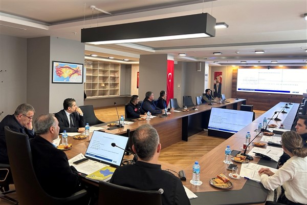 Manisa’da afet risklerine karşı hazırlık toplantısı yapıldı