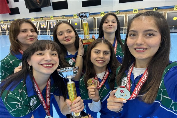 Muğla Büyükşehir Belediyesi okçuları  madalya kazandı