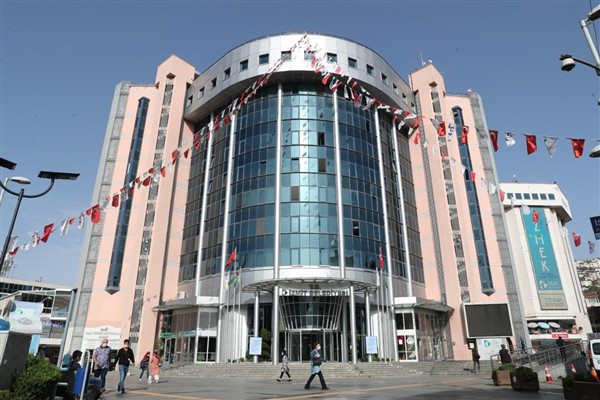 İzmit Belediyesi’nden “Pazar Yerlerine Ulaşım Desteğini Kesti” haberine ilişkin açıklama