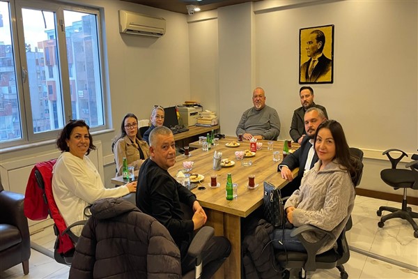 Eşit Haklar Güçlü Toplum Derneği heyeti Anahtar Parti’yi ziyaret etti