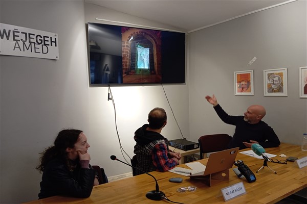 Diyarbakır’da “Erimiş Zaman” sergisi