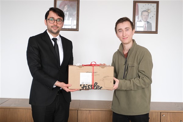 İnegöl’de elektronik atık kampanyasının kazananları ödüllerini aldı