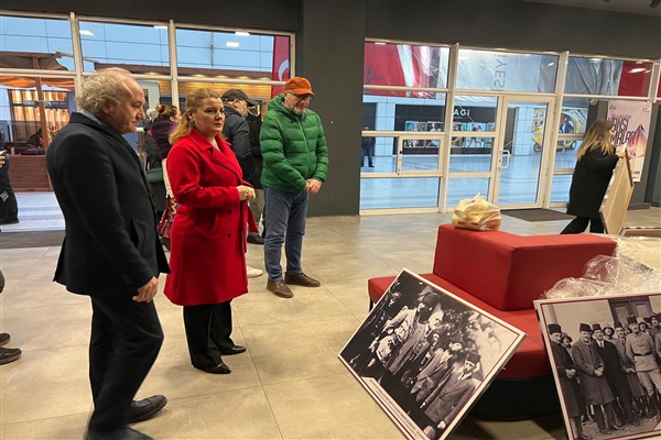 Başkan Hürriyet’ten “Cumhuriyet’in İlk Durağı İzmit” belgeseline davet