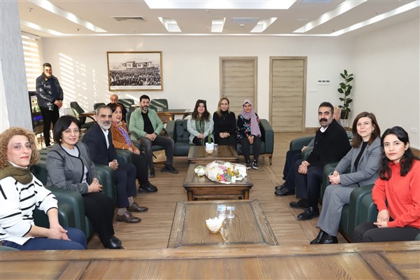 DBB Eş Başkanları, Kayapınar Belediyesi’ni ziyaret etti