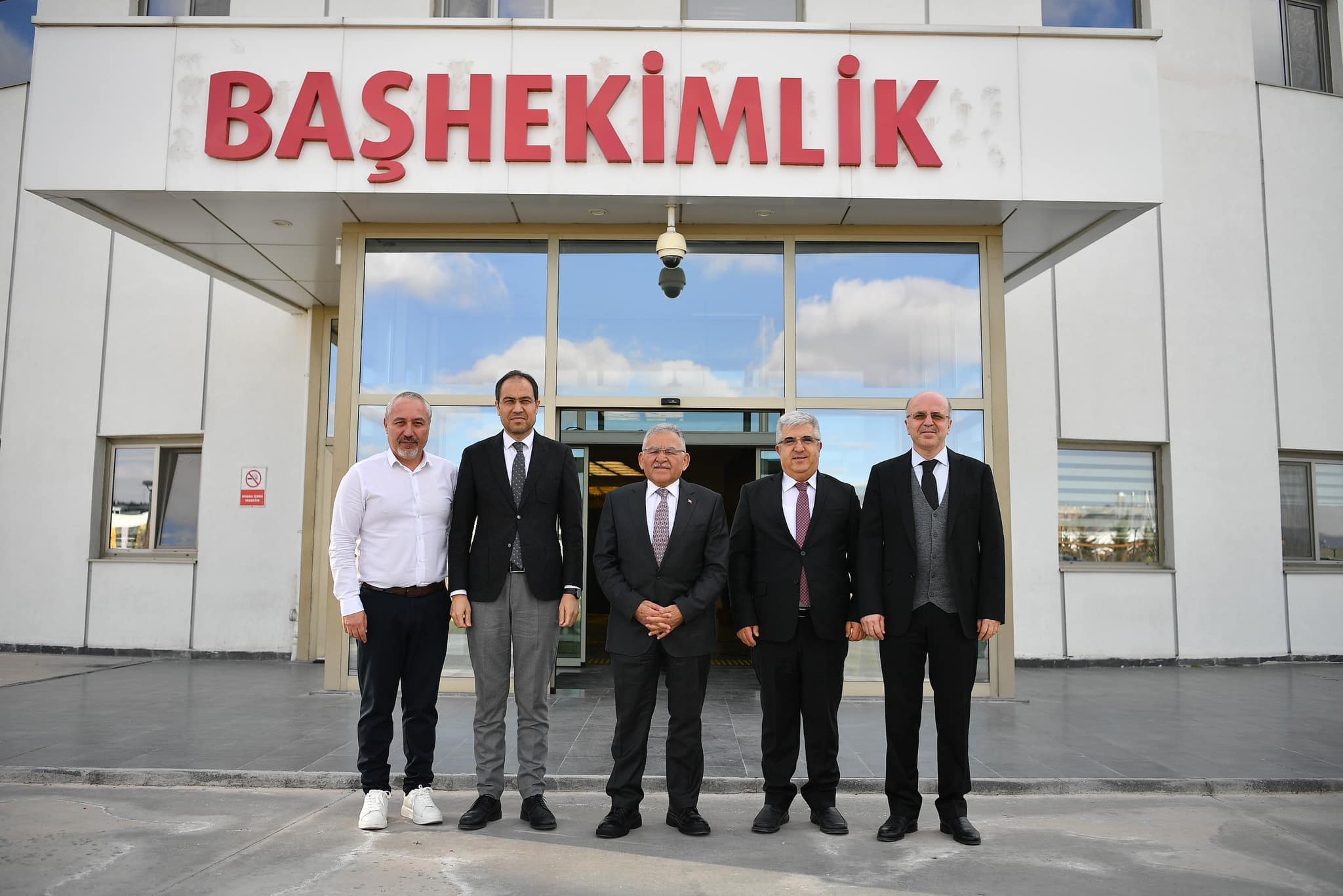 Başkan Büyükkılıç’tan Kayseri Şehir Hastanesi Başhekimi Özcan’a ziyaret