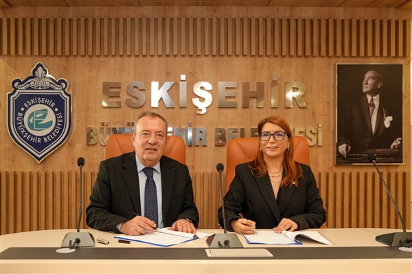 Eskişehir Büyükşehir ile Yeşilay Cemiyeti arasında iş birliği protokolü imzalandı