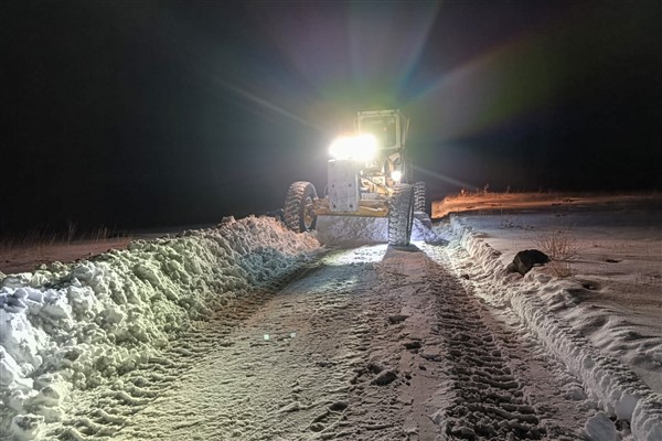 Kırsalda karla mücadele çalışması sürüyor