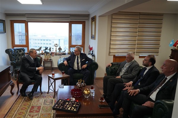 Ankara Milletvekili Arslan’dan Zafer Partisi’ne ziyaret