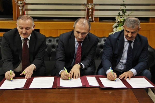 Üniversiteler arası yazılım iş birliği protokolü imzalandı