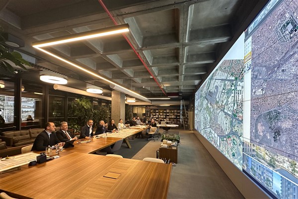 Başkan Büyükkılıç’a, “Kentsel Dönüşüm Projeleri” sunumu yapıldı