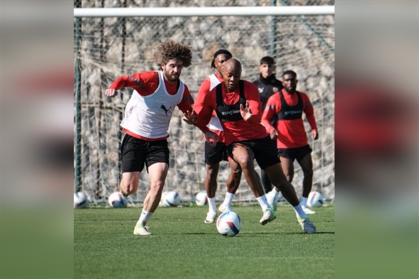 Atakaş Hatayspor, Onvo Antalyaspor maçı için hazırlıklarını sürdürüyor