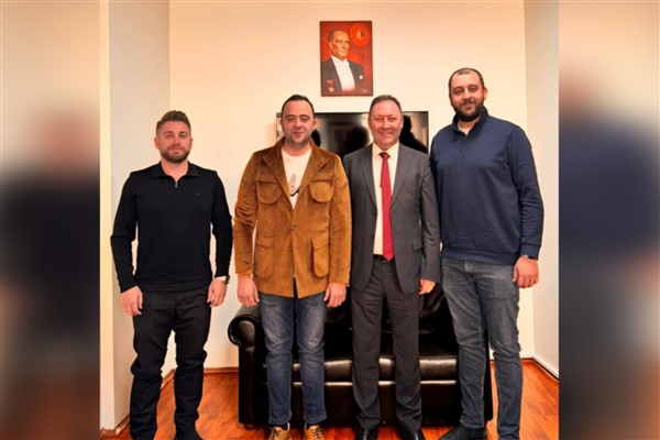 Eskişehirspor Kulüp Başkanı Entok’tan Eskişehir Belediyesi’ne ziyaret