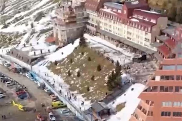 İspanya’daki kayak merkezindeki telesiyej çökmesinde onlarca kişi yaralandı