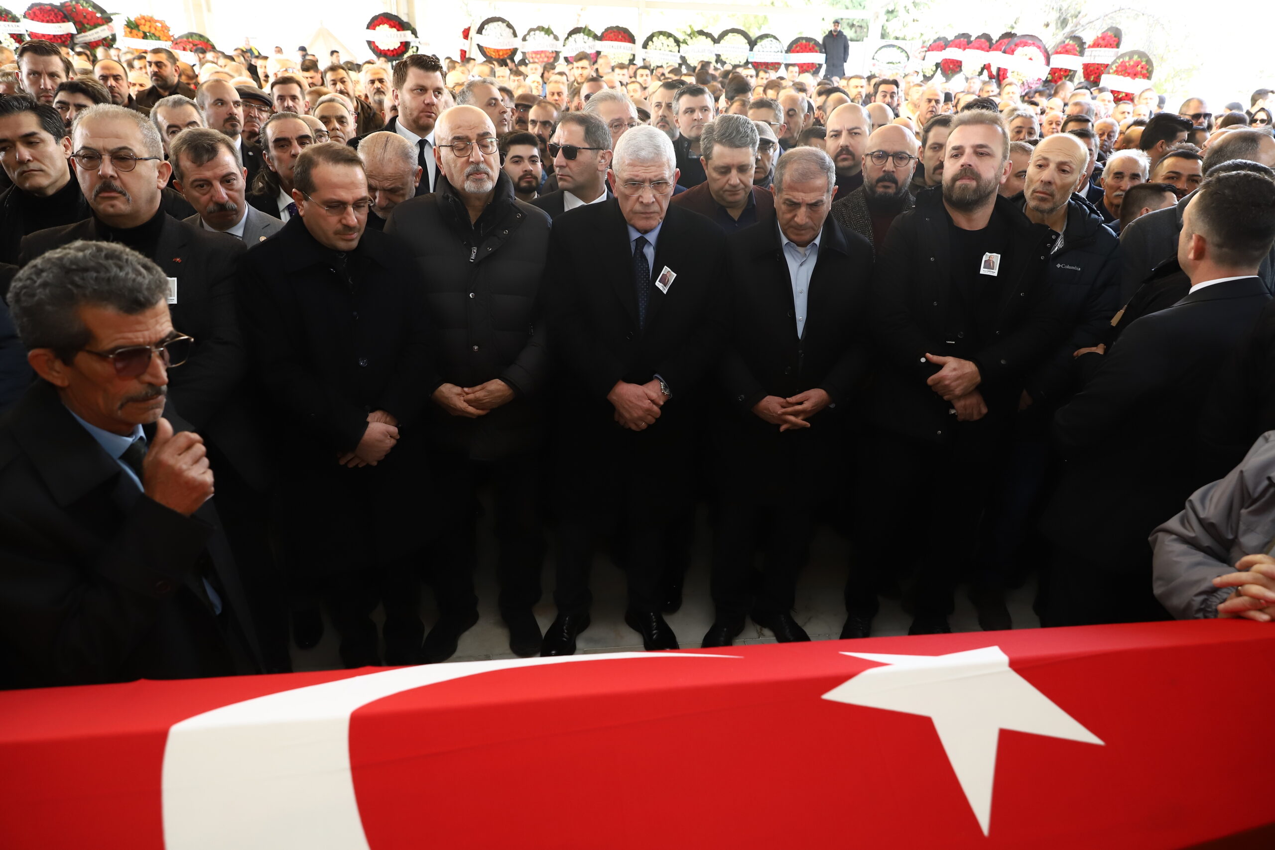 Dervişoğlu, 21. Dönem İzmir Milletvekili Kırkpınar’ın cenaze törenine katıldı