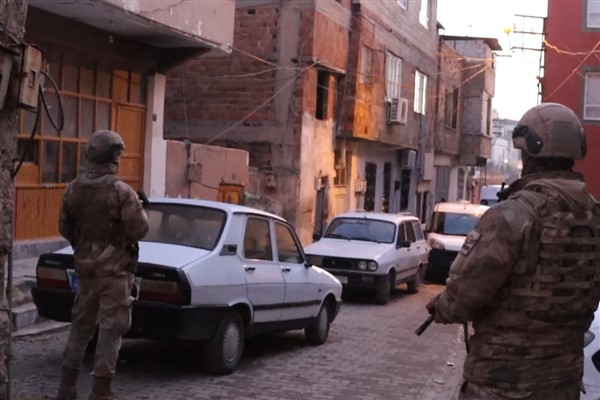 “Gürz-35″ operasyonlarında 42 şüpheli terör örgütü mensubu yakalandı