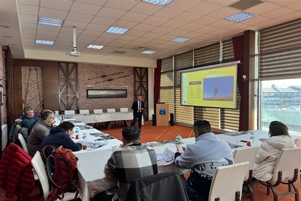 Erciyes Kayak Merkezi, Amerika ve İngiltere’nin seyahat yazarlarına tanıtıldı