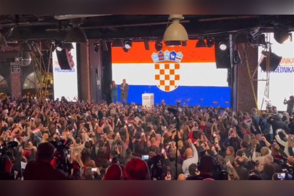 Hırvatistan’ın görevdeki devlet başkanı seçim zaferini ilan etti