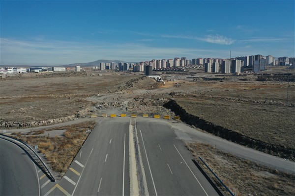 Büyükkılıç: Kuzey çevre yolu bağlantısı için hummalı bir şekilde çalışıyoruz