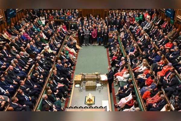 Rus diplomatlar İngiliz parlamentosunun ”özel alanına” sızmışlar