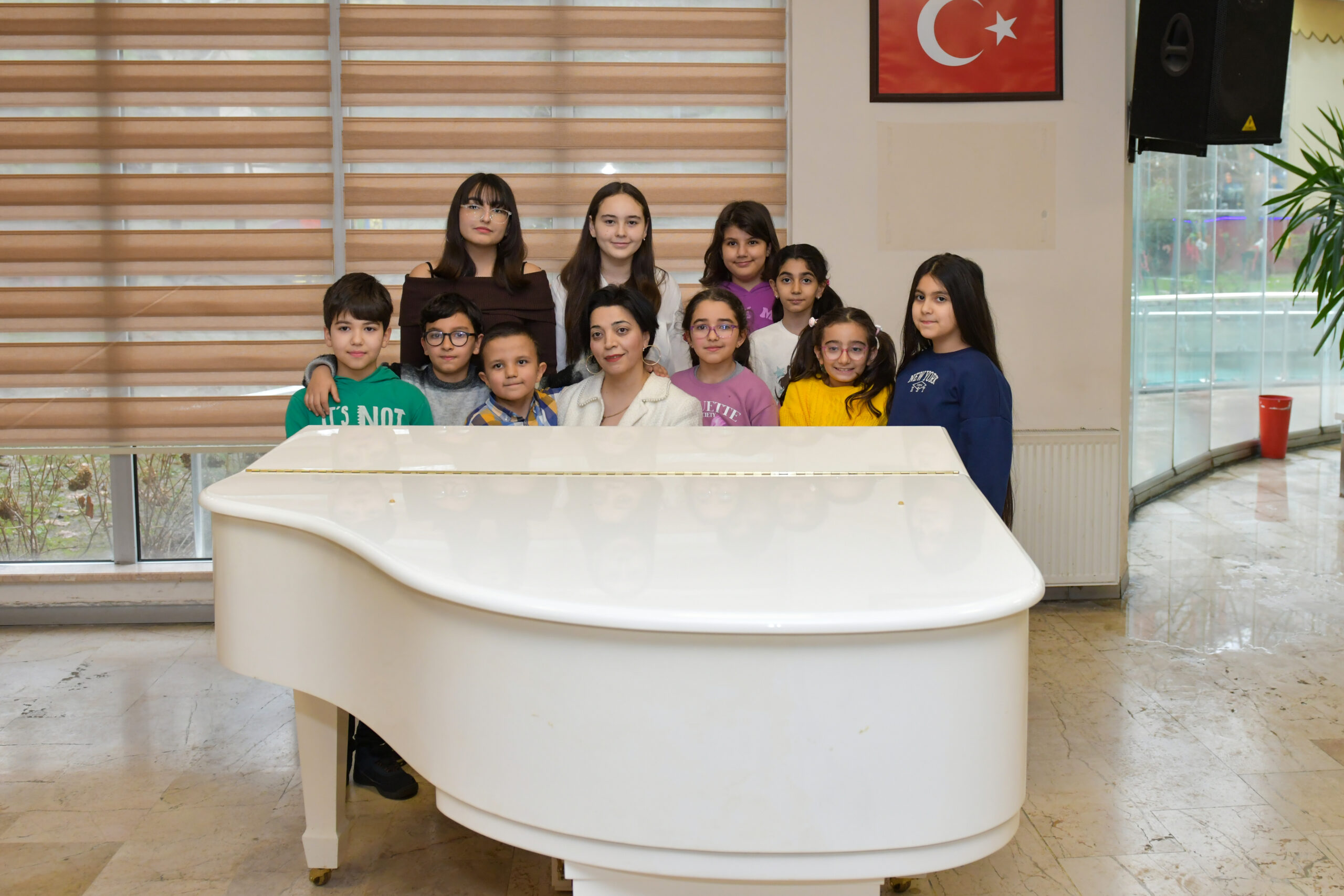 Esenyurt Belediyesi’nden piyano kursu