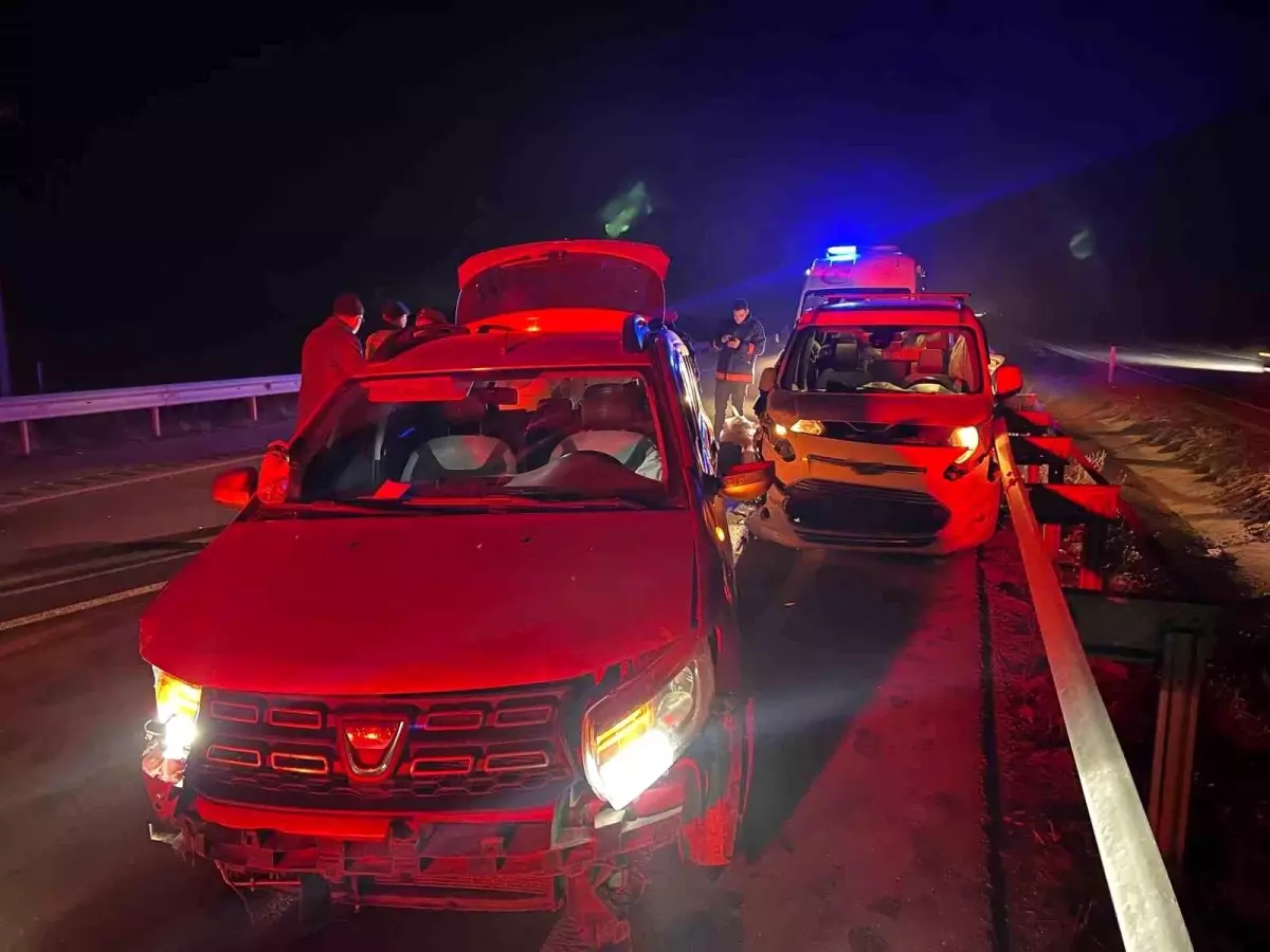 Çorum’da 16 Yaşındaki Sürücünün Yol Açtığı Kazada 6 Yaralı